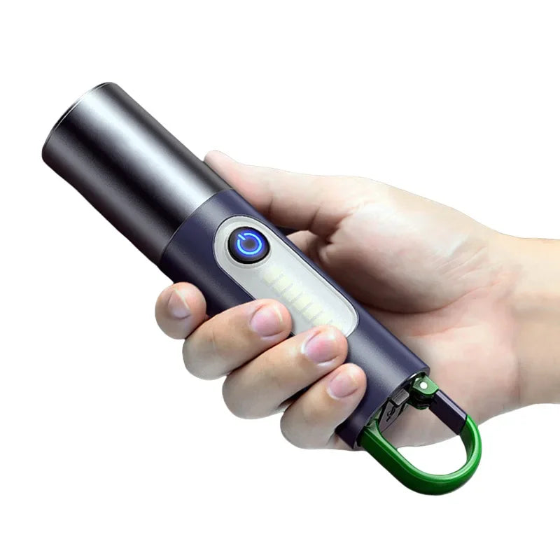 Lanterna LED P50 Zoom Recarregável – Luz Forte com Laser Branco, USB e Gancho para Acampamento e Atividades ao Ar Livre